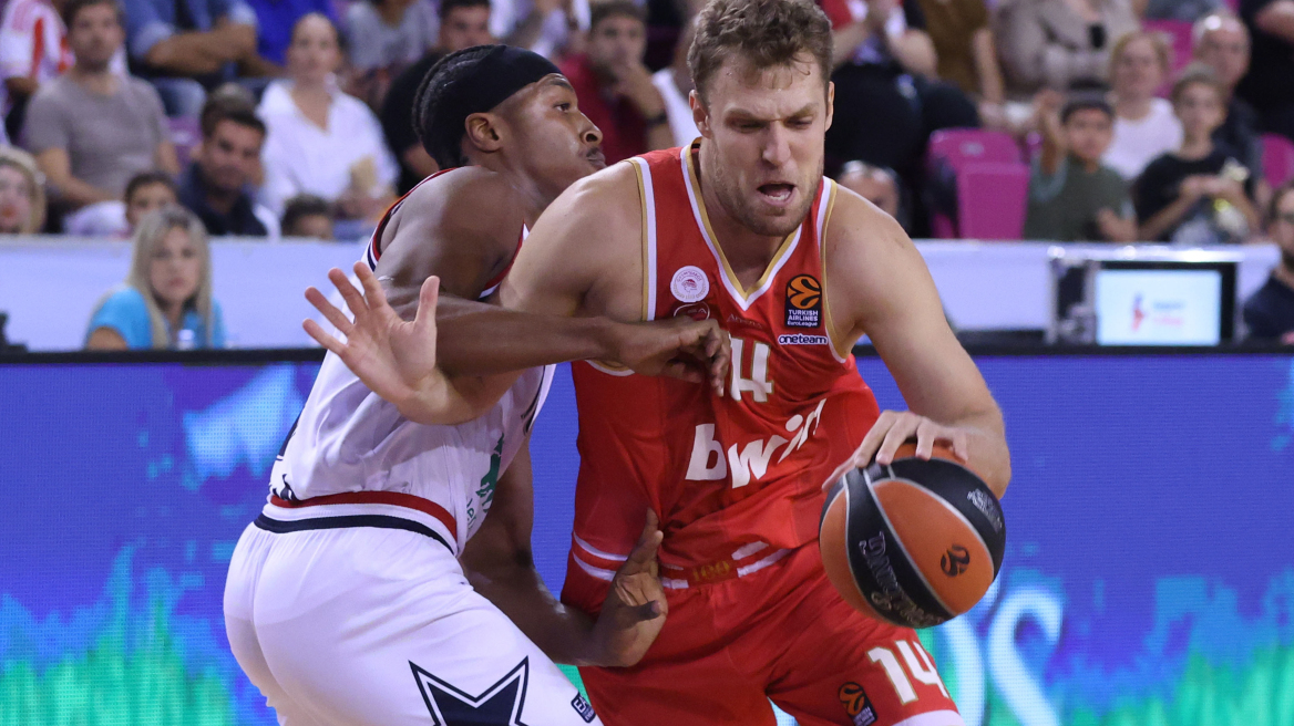 Ο Ολυμπιακός επικράτησε 76-71 της Αρμάνι και θα παίξει με τον Ερυθρό Αστέρα στον τελικό του τουρνουά της Κρήτης - Βίντεο 