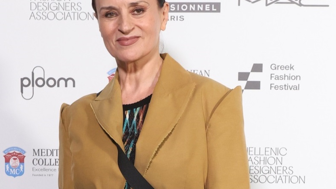 Καρυοφυλλιά Καραμπέτη, Ορσαλία Παρθένη και Αναστασία Παντούση: Εντυπωσιακές σε εκδήλωση μόδας