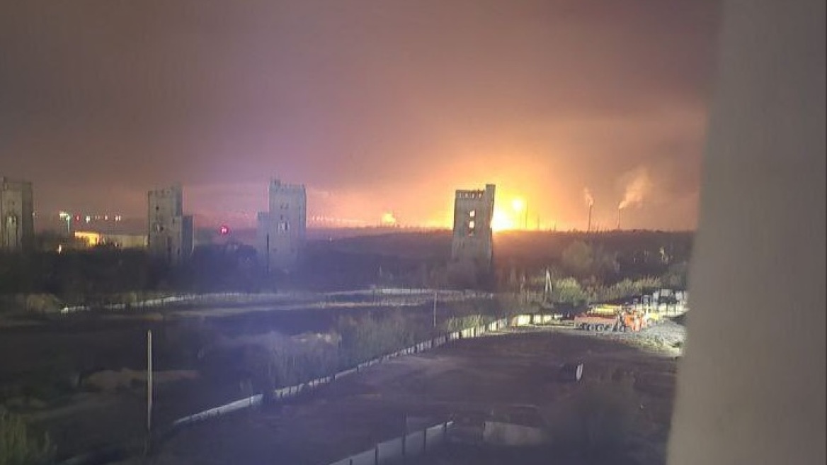 Ρωσία: Δύο διυλιστήρια και έναν σταθμό διακίνησης πετρελαίου χτύπησαν ουκρανικά drones