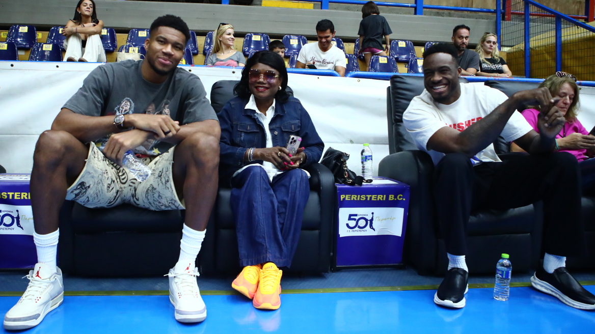 Στο Περιστέρι ο Γιάννης Αντετοκούνμπο για το φιλικό του Άρη με τη Μύκονο - Δείτε βίντεο 