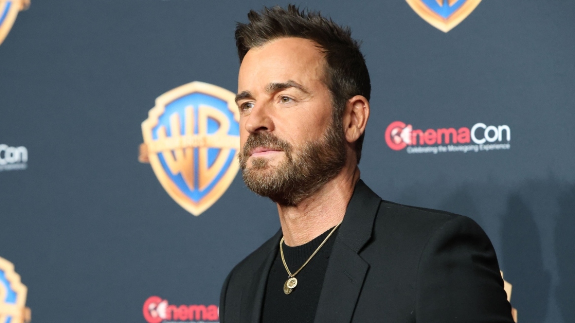 Ο Τζάστιν Θερού προστίθεται στο καστ της μίνι σειράς «Wild Things»