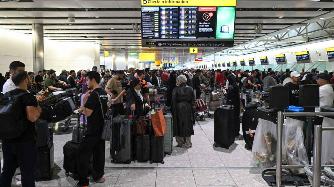 Αγώνας δρόμου στα ευρωπαϊκά αεροδρόμια για την επίλυση προβλημάτων μετά την κυβερνοεπίθεση
