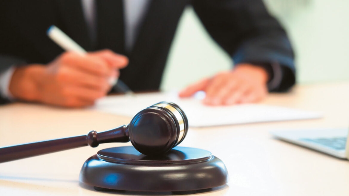 Νομικοί συζητούν στη Λάρισα τις προκλήσεις της βιώσιμης ανάπτυξης μέσα από το Σύνταγμα