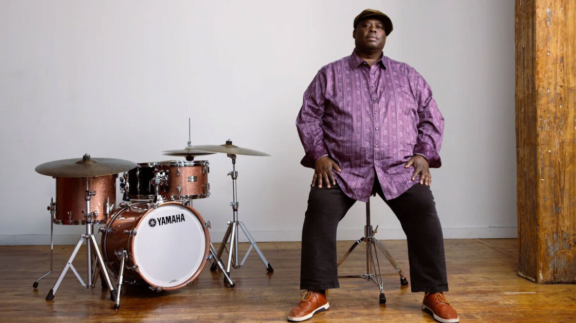      Ο κορυφαίος Αμερικανός ντράμερ και συνθέτης Johnathan Blake εμφανίζετε στο Αθηναϊκό