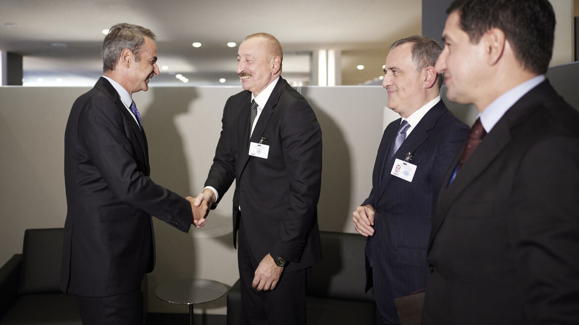 Συνάντηση Μητσοτάκη με τον πρόεδρο του Αζερμπαϊτζάν Αλίεφ: Στο επίκεντρο η ενίσχυση της ενεργειακής συνεργασίας των δύο χωρών - Βίντεο