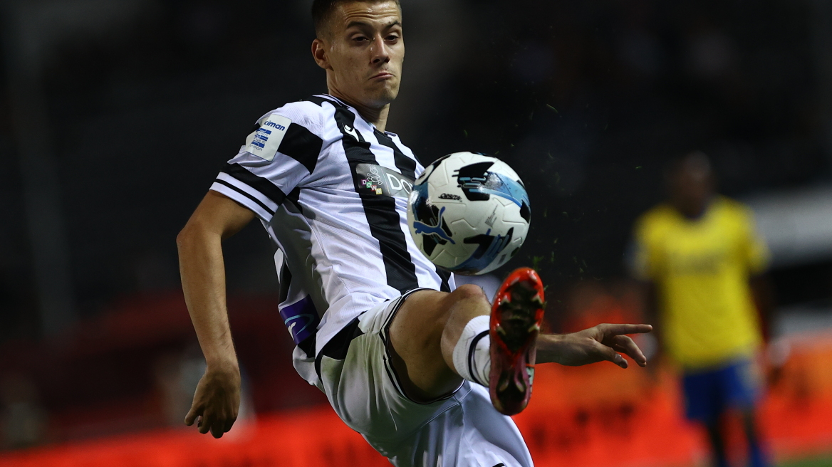 ΠΑΟΚ: Συμπλήρωσε τις 100 συμμετοχές στη Super League 1 o Κωνσταντέλιας 