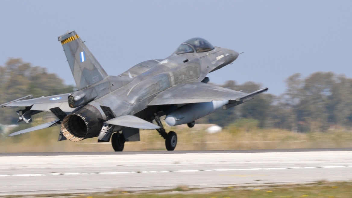 Παραδόθηκε στην Πολεμική Αεροπορία το 42ο F-16 Viper