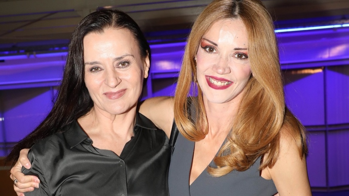 Ιωάννα Παππά – Καρυοφυλλιά Καραμπέτη: Φωτογραφήθηκαν μαζί στο Ηρώδειο