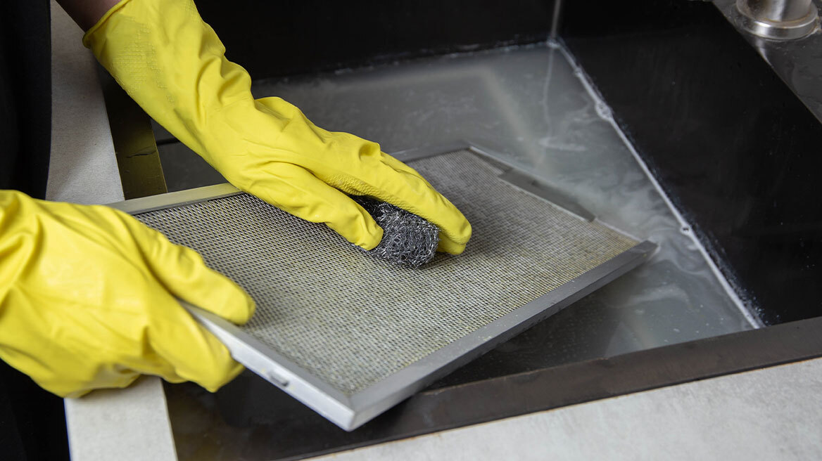 Πώς να καθαρίσετε το φίλτρο απορροφητήρα χωρίς τρίψιμο
