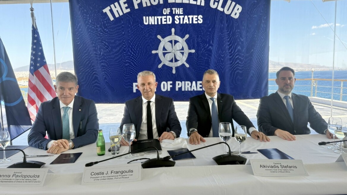 Αλκιβιάδης Στεφανής: Η  εμπορική ναυτιλία είναι  ο τέταρτος κλάδος των Ενόπλων Δυνάμεων της Ελλάδας