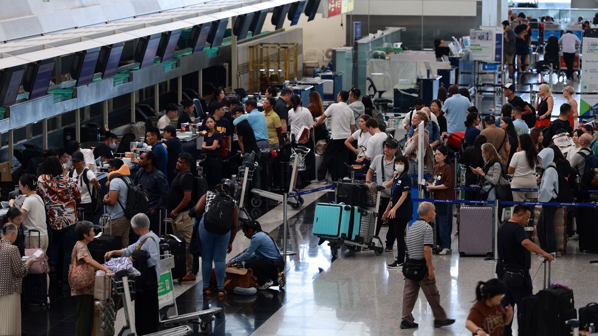 Ο υπερ-τυφώνας Ραγκάσα πλησιάζει στο Χονγκ Κονγκ: Εκκενώσεις, άδειοι δρόμοι και κλειστά καταστήματα παντού