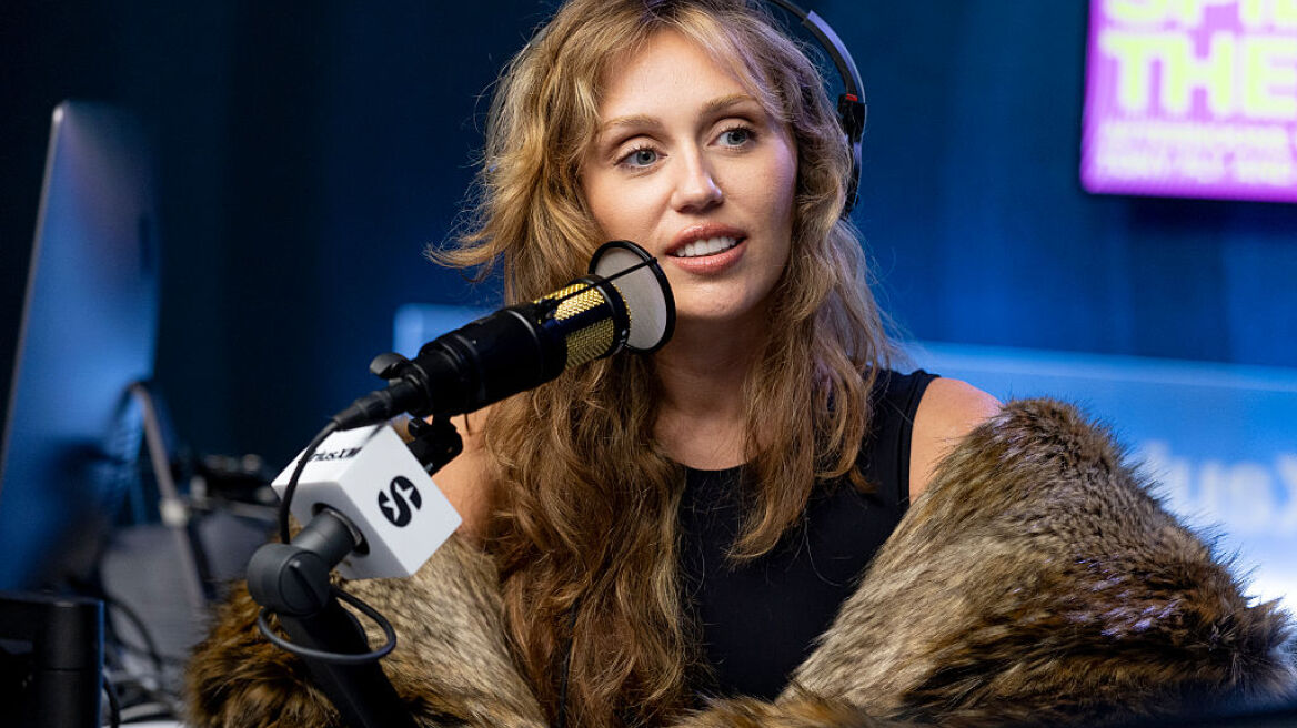Miley Cyrus: «Ίσως μια μέρα αφήσω τα φώτα της δημοσιότητας»
