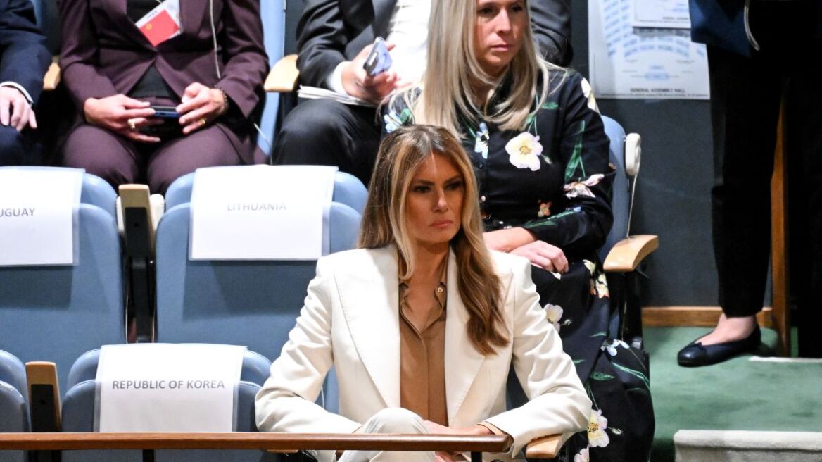 Όλη η Γενική Συνέλευση του ΟΗΕ χειροκροτούσε τον Τραμπ εκτός από τη Μελάνια, δείτε βίντεο