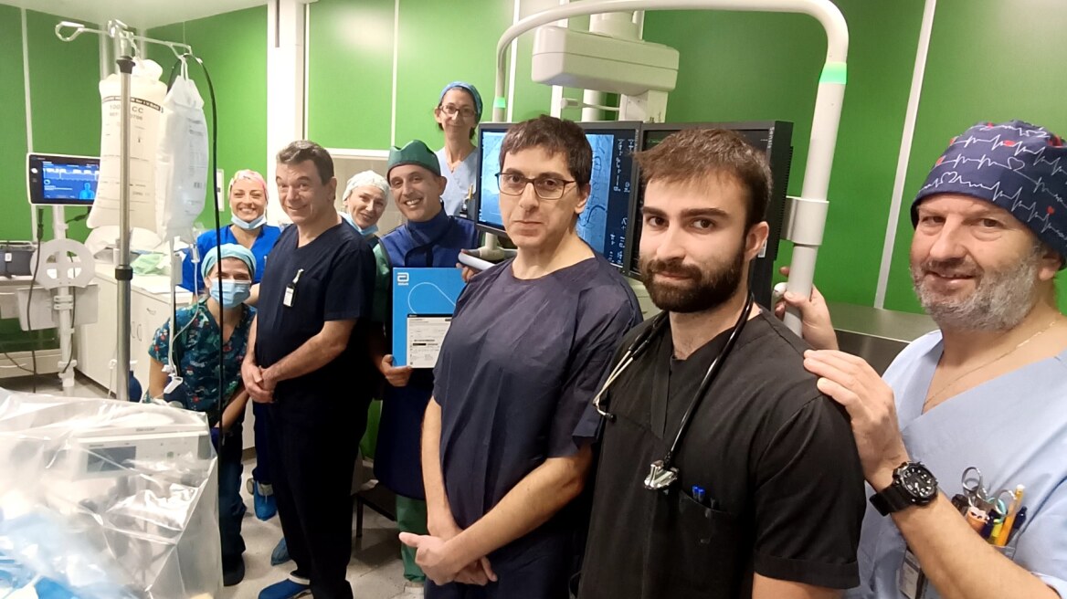 Πρωτοποριακή επέμβαση στο νοσοκομείο Μυτιλήνης: Τοποθέτηση αισθητήρα στην καρδιά για απομακρυσμένη παρακολούθηση