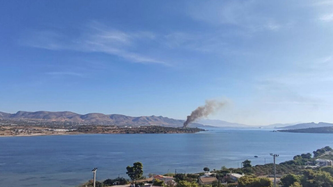 Οριοθετήθηκε η φωτιά στη Νέα Πέραμο στα Μέγαρα
