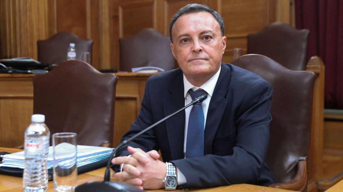 Μπαμπασίδης κατά Τυχεροπούλου: Κρατούσε κλειδωμένη ντουλάπα με αποδεικτικά στοιχεία, βρέθηκαν 13 ιεραρχημένες προσφυγές