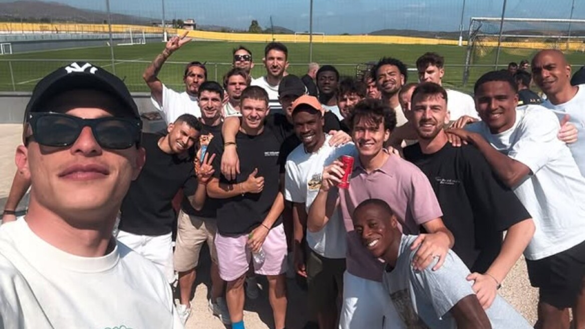 Το μπάρμπεκιου της ΑΕΚ πριν το ματς με τον Βόλο: Η... δίαιτα του Καλοσκάμη και ο φωτογράφος Πήλιος - Δείτε βίντεο 