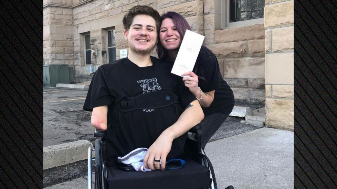 Λόρεν Σάουερς: Ο άνδρας που κόπηκε στη μέση από ανυψωτικό, έπεσε θύμα απάτης