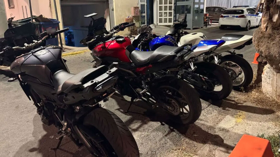 Από τη Βαρυμπόμπη μέχρι το ΣΕΦ καταδίωξαν οι αστυνομικοί τους μοτοσικλετιστές που συνελήφθησαν για κόντρες στον Πειραιά