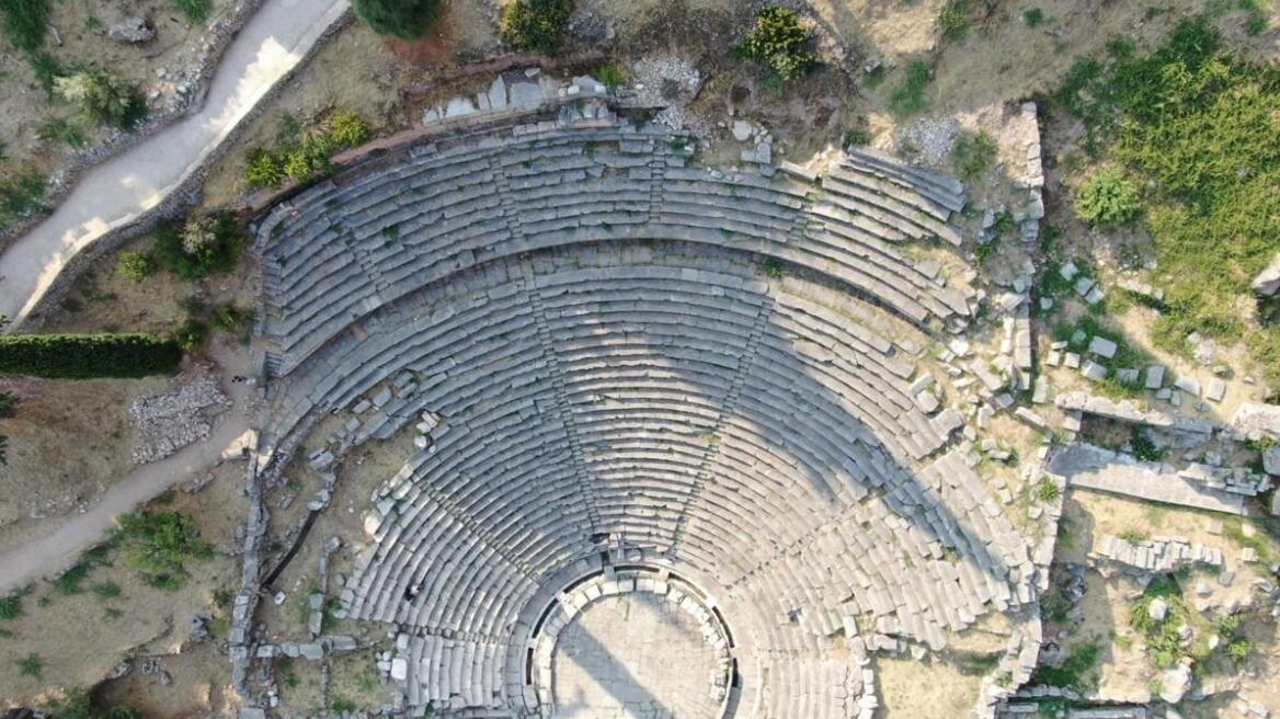 Αρχαίο Θέατρο Δελφών: Εργασίες προστασίας και αποκατάστασης από το υπουργείο Πολιτισμού