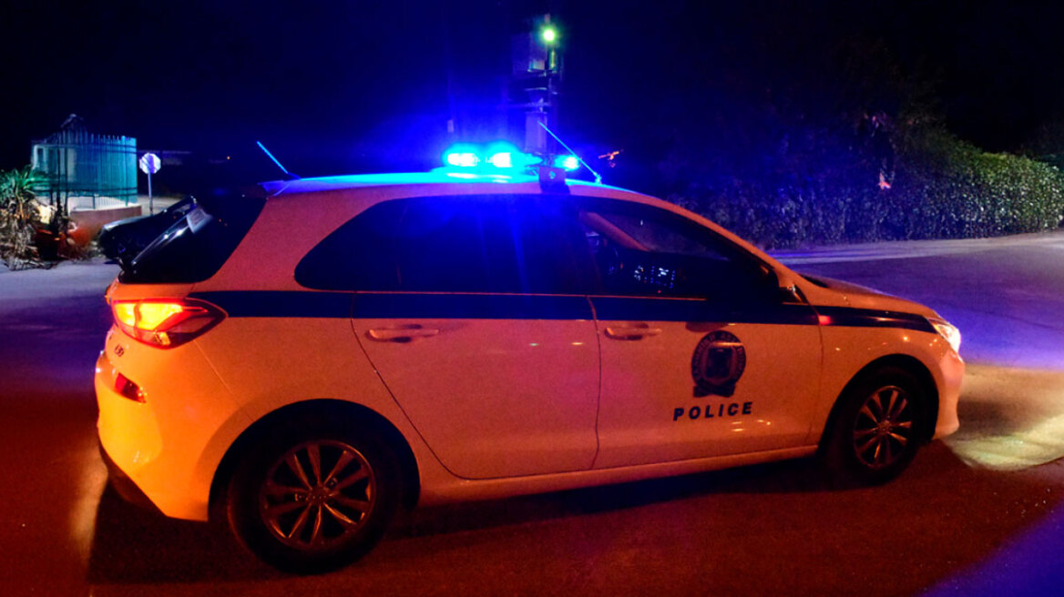 Μεταμόρφωση: Για ένα «τι με κοιτάς έτσι» ξεκίνησε ο καβγάς 20 Αλβανών με μαχαιρώματα - Τραυματίστηκε Κρητικός που μπήκε στη μέση