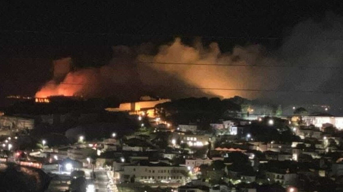 Φωτιά τώρα στην περιοχή Τσαμάκια της  Μυτιλήνης 