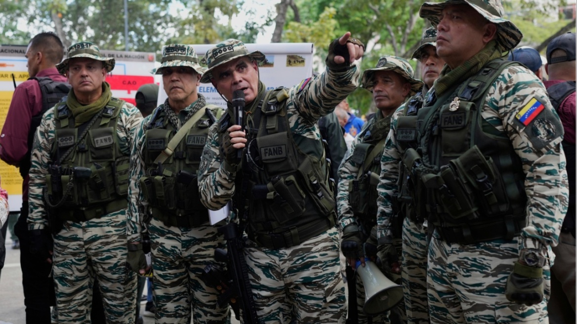 Η Βενεζουέλα κάνει στρατιωτική άσκηση ως απάντηση στα αμερικανικά στρατιωτικά γυμνάσια