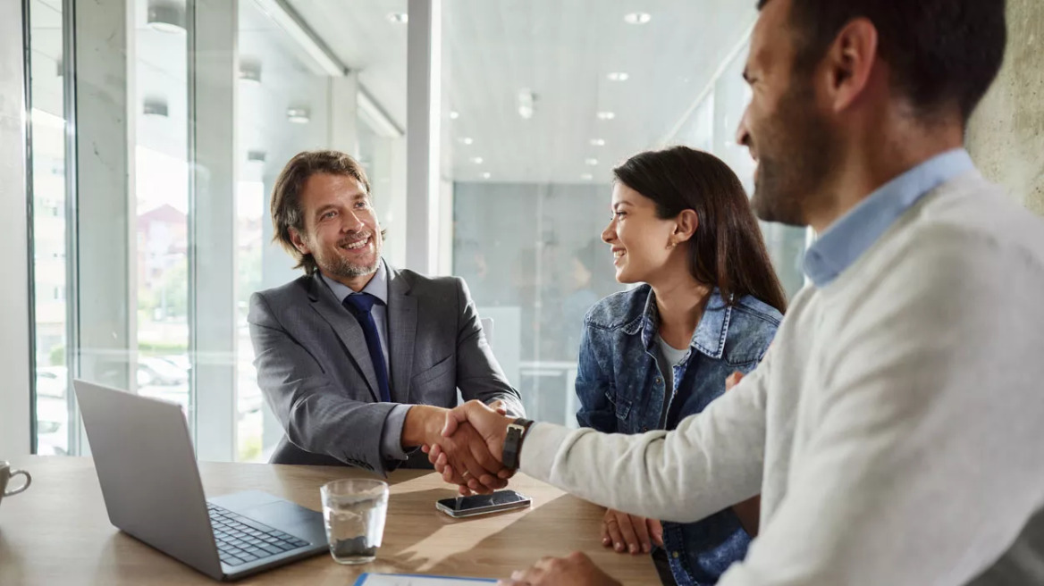 Ασφαλιστήριο: Τι θα συμβεί αν αποκρύψετε το ιατρικό ιστορικό σας από την εταιρία
