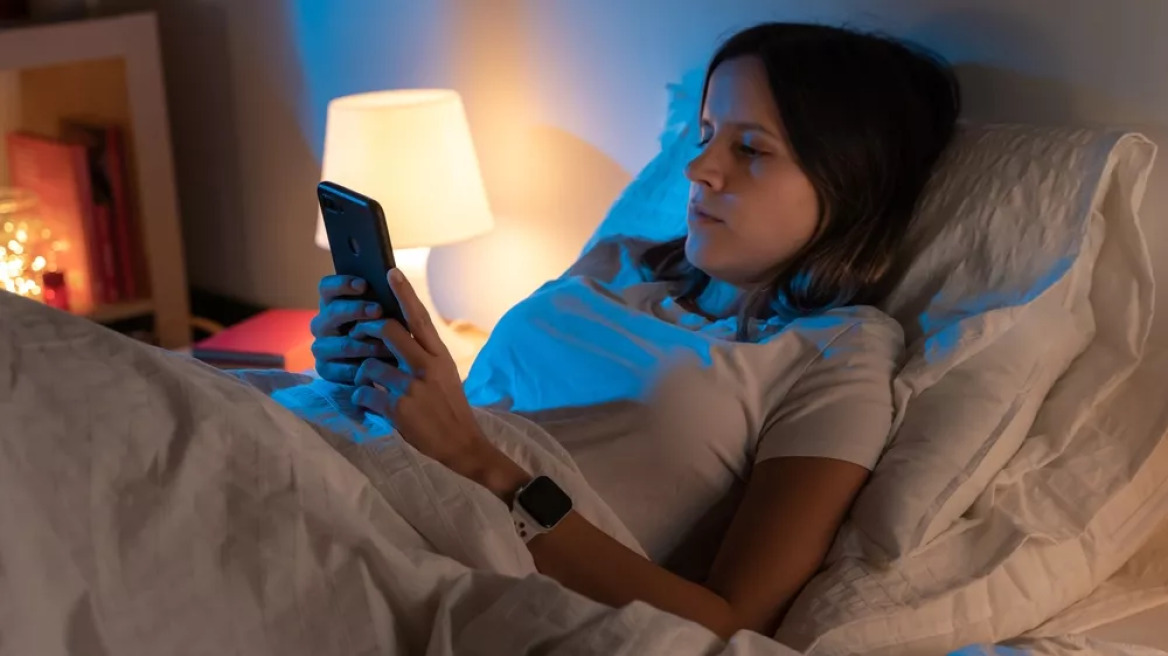 Η μοναξιά ωθεί τους «νυχτερινούς» τύπους σε αυτόν τον εθισμό
