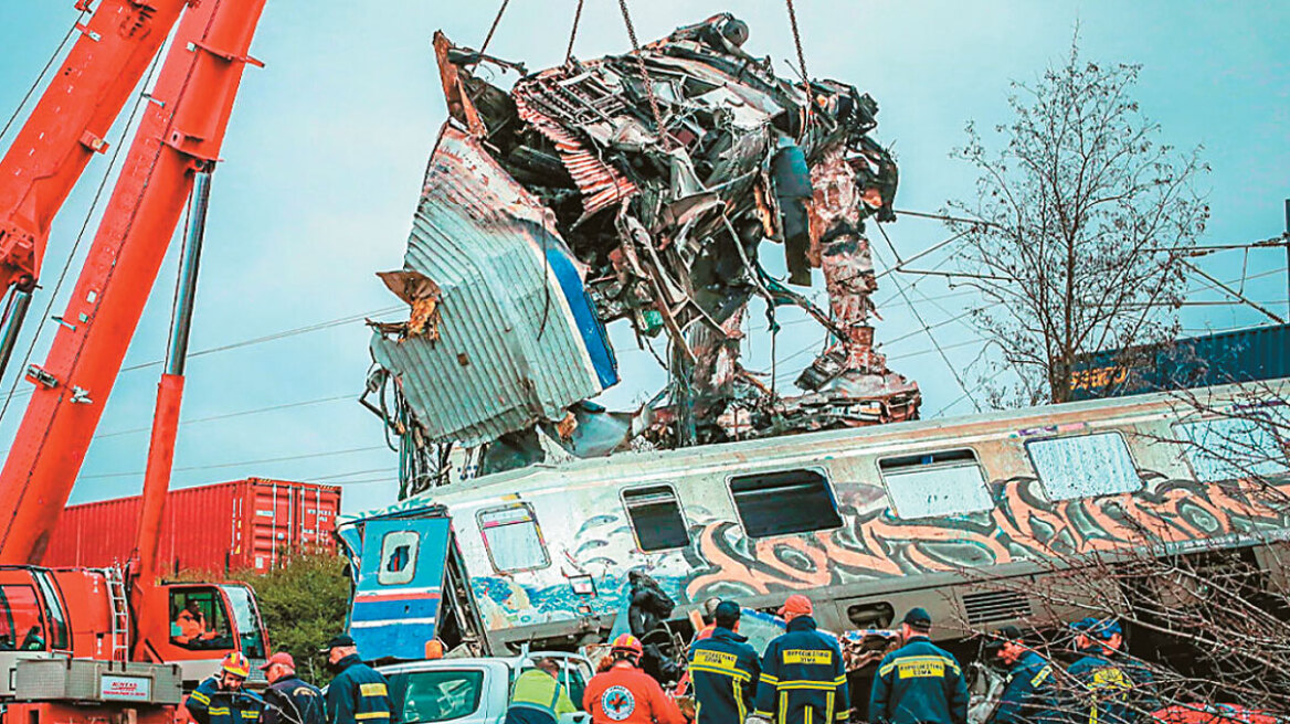 Ποιοι κερδίζουν από την αναβολή της δίκης για τα Τέμπη - Σημαντικός κίνδυνος παραγραφής αδικημάτων