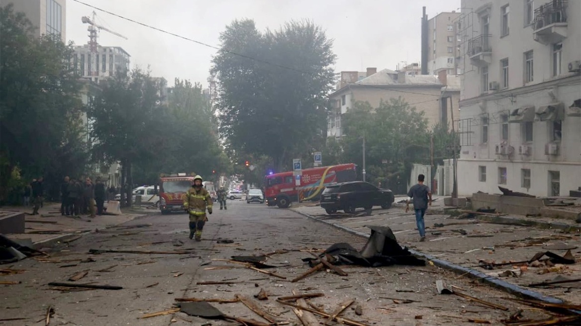 Σοβαρές ζημιές σε υποδομές και κτίρια.
