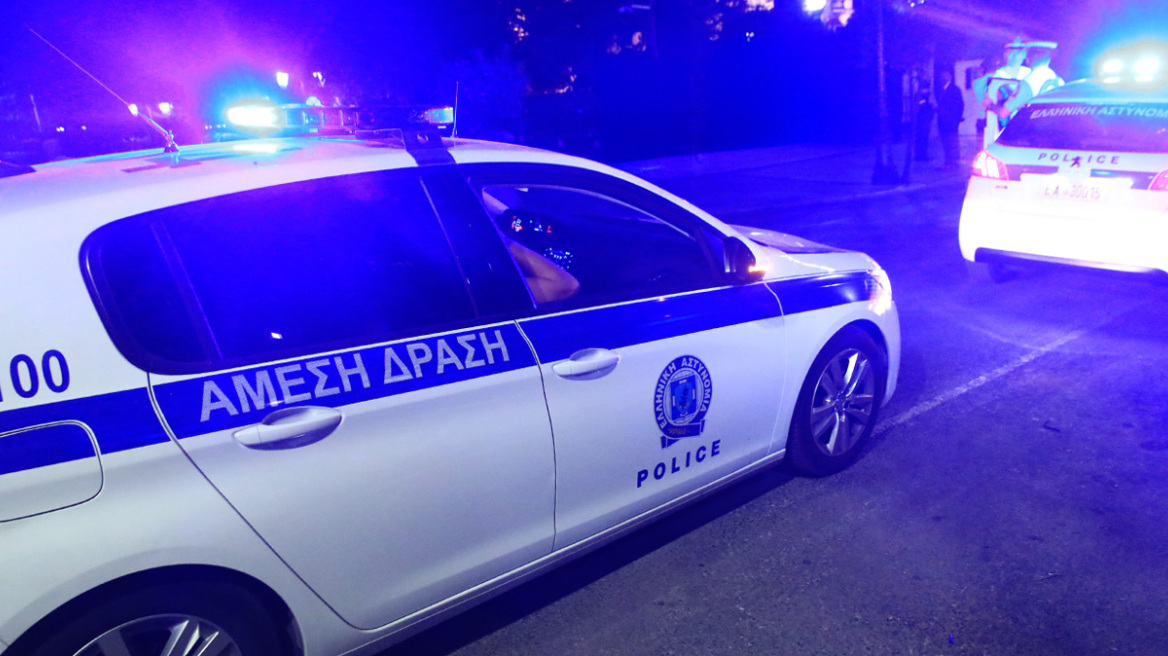 Εμπρηστική επίθεση σε αντιπροσωπεία αυτοκινήτων στον Βύρωνα  