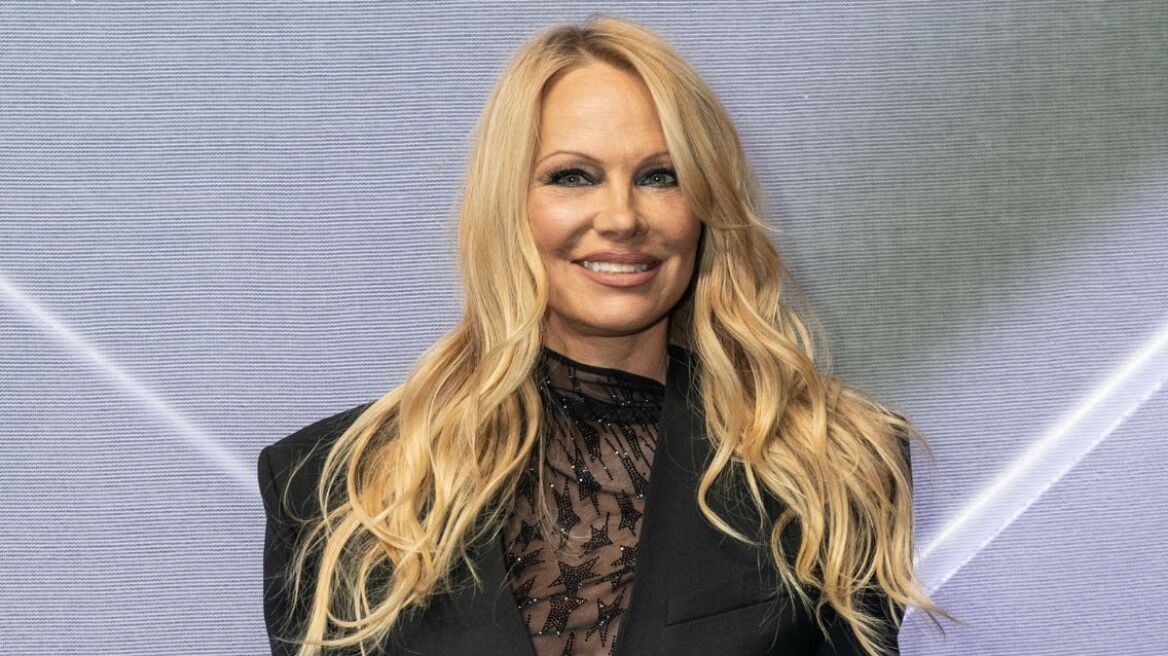 Πάμελα Άντερσον: Η μεγάλη αλλαγή που έκανε στην εμφάνισή της