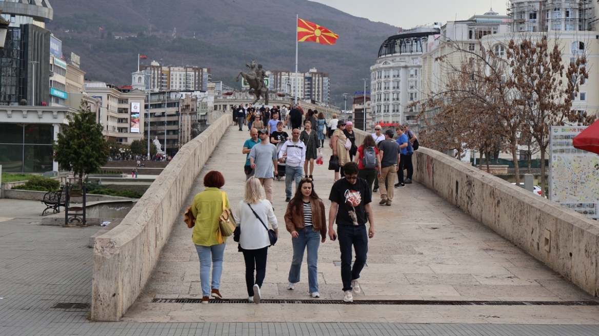 Βόρεια Μακεδονία: «Καμπανάκι» για το δημογραφικό από τον Μίτσκοσκι – Κάτω από 1 εκατομμύρια κάτοικοι σε 20 χρόνια