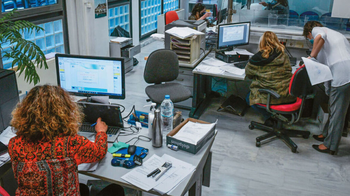 Ενίσχυση του Δημόσιου Τομέα με 20.000 νέες θέσεις εργασίας.