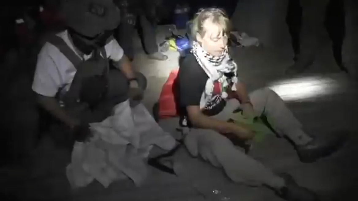 Ρεσάλτο του ισραηλινού στρατού σε πλοία του στολίσκου για τη Γάζα: Ακτιβιστές υπό κράτηση, προβλήματα στις επικοινωνίες - Δείτε live εικόνα