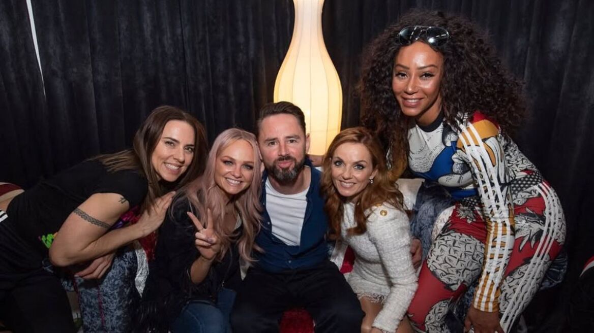 Οι Spice Girls απέτισαν φόρο τιμής στον χορογράφο Πολ Ρόμπερτς: «Ακτινοβολούσε θετικότητα»