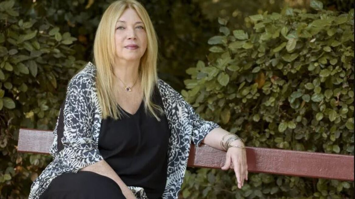 «Είχα ακούσει για μια γυναίκα που έκανε συγκεντρώσεις, έπεφτε σε θεϊκή μέθη και έβλεπε οράματα»