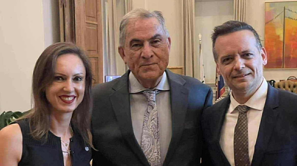 Ο Δήμος Αθηναίων απένειμε στον Ισραηλινό δημοσιογράφο Γκίντεον Λέβι το Βραβείο Δημοκρατίας