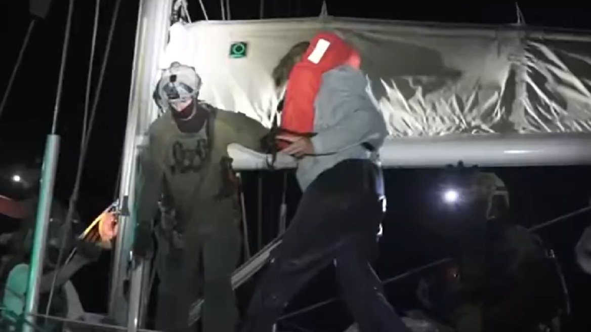 Ισραηλινοί ναύτες συλλαμβάνουν ακτιβιστές του στολίσκου της Γάζας - Δείτε νέο βίντεο από τις IDF 