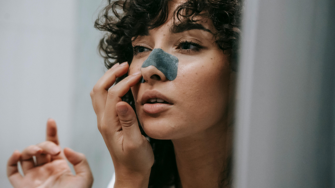 Διεσταλμένοι πόροι στη μύτη: Πώς θα τους κάνουμε λιγότερο ορατούς
