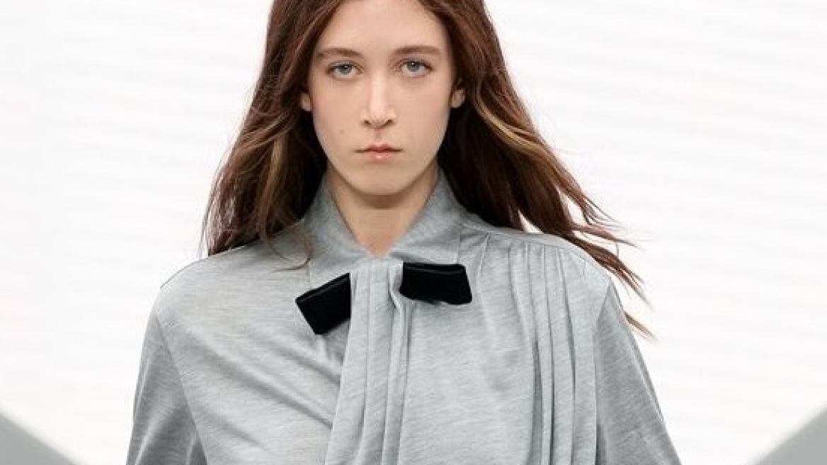 Σάντεϊ Ρόουζ: Η κόρη των Νικόλ Κίντμαν και Κιθ Έρμπαν περπατά στην πασαρέλα μετά την κατάθεση διαζυγίου των γονιών της