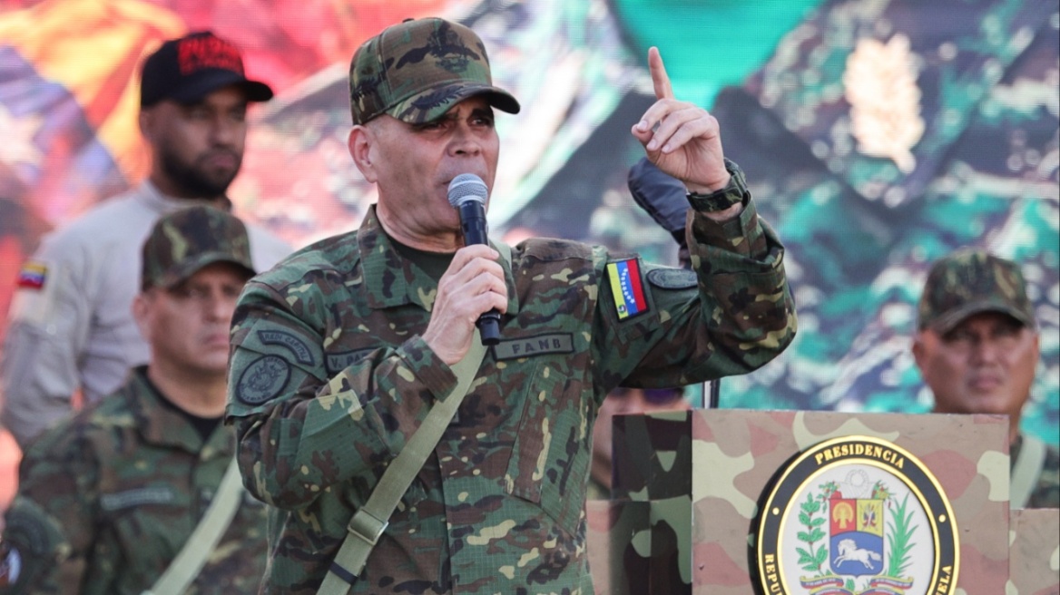 Η Βενεζουέλα καταγγέλλει πως αμερικανικά μαχητικά αεροσκάφη πλησίασαν τις ακτές της 