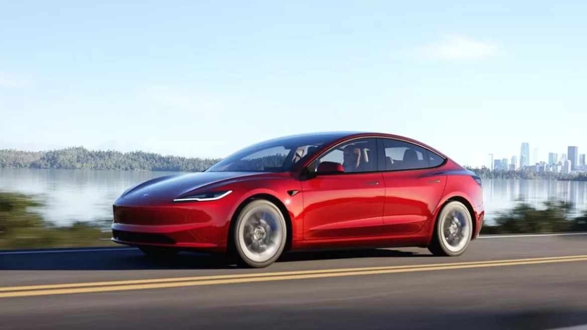 Στην Ελλάδα τα αναβαθμισμένα Tesla Model 3 και Model Y
