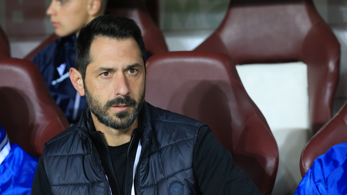 Χωρίς νίκη σε έξι παιχνίδια στο πρωτάθλημα η ΑΕΛ - «Πετράκη παραιτήσου» φώναζε ο κόσμος της μετά την πεντάρα από τον Βόλο - Βίντεο