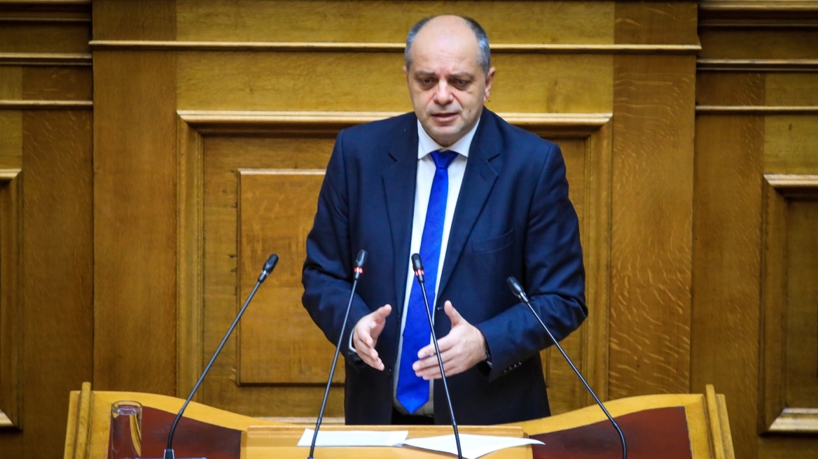 Τους βανδαλισμούς στο πολιτικό γραφείο του βουλευτή Λάρισας Χρήστου Καπετάνου καταδικάζει η ΝΔ