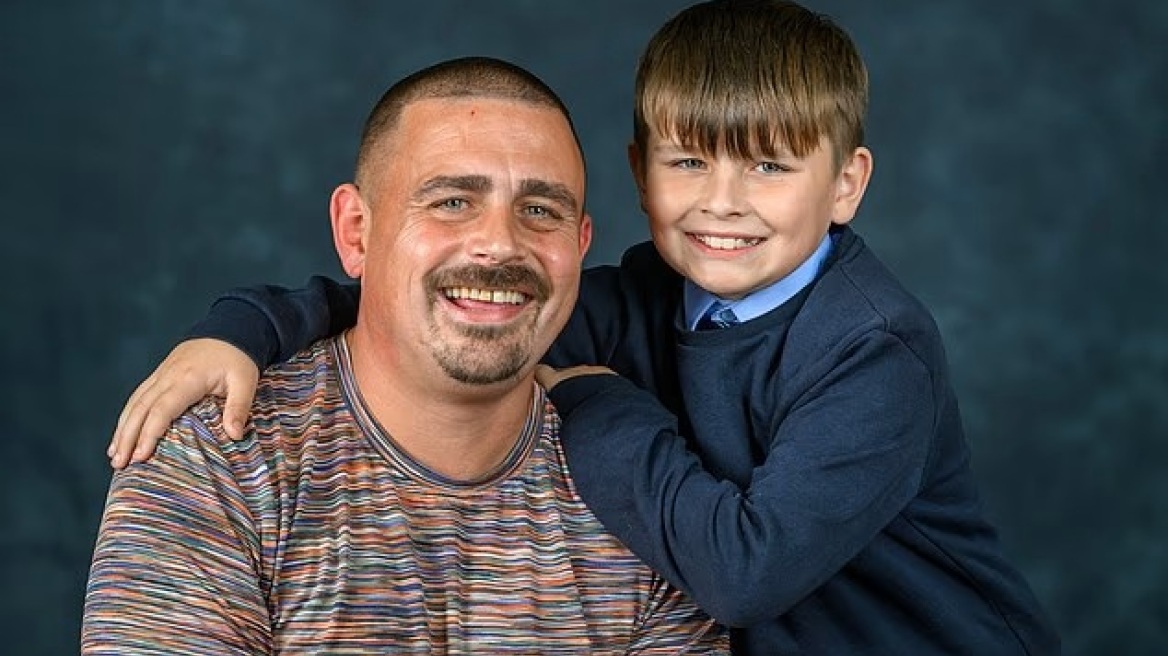 Από το Facebook στη φυλακή: H ιστορία του Βρετανού που πλήρωσε ακριβά ένα διαδικτυακό σχόλιο - «Με είπαν ρατσιστή, λευκό σκουπίδι»