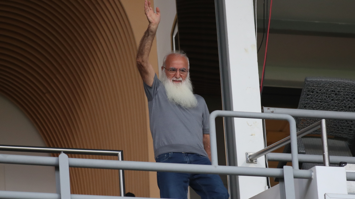 Ομιλία Σαββίδη στους παίκτες του ΠΑΟΚ: «Είμαι δίπλα σας, βγάλτε αυτοπεποίθηση και μαχητικό πνεύμα»
