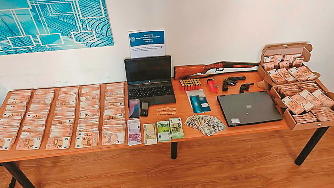 Η νέα μεγάλη πληγή της οικονομίας: Kλέβουν ΦΠΑ €1,5 δισ. τον χρόνο - Οι εταιρείες μαϊμού, οι ταρίφες και οι αχυράνθρωποι