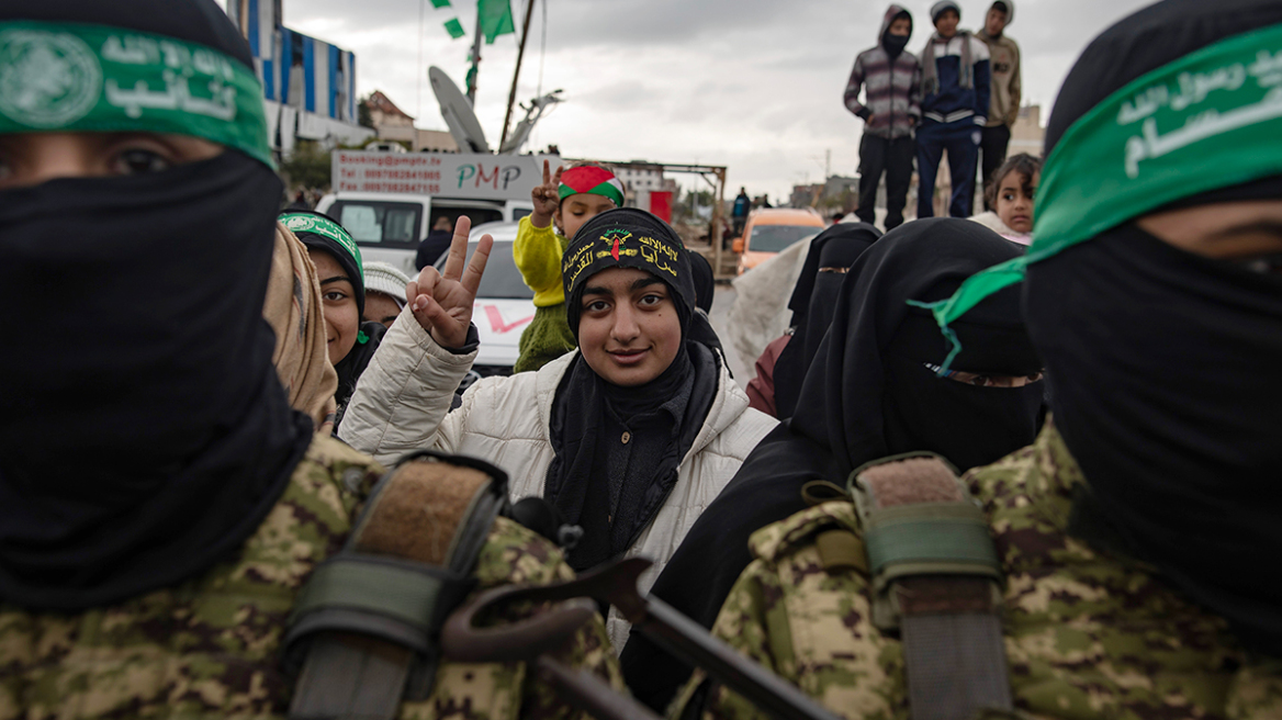 «Πού είναι ο Τραμπ;»: Το Ισραήλ βομβαρδίζει τη Γάζα και οι Παλαιστίνιοι περιμένουν την εφαρμογή του ειρηνευτικού σχεδίου